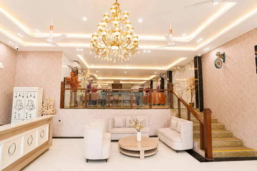 Country Inn Rishikesh at Laxman Jhula - Lobby