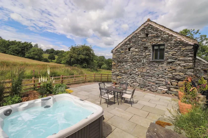 Meadow Syke House - Image 1