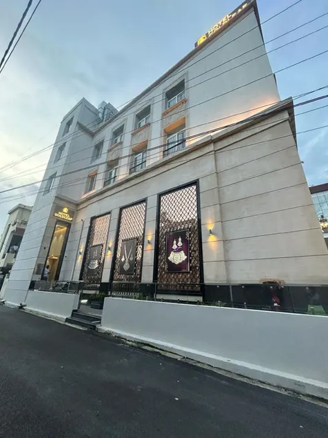 Five Elements Hotels Goldleaf Haldwani - Image principale
