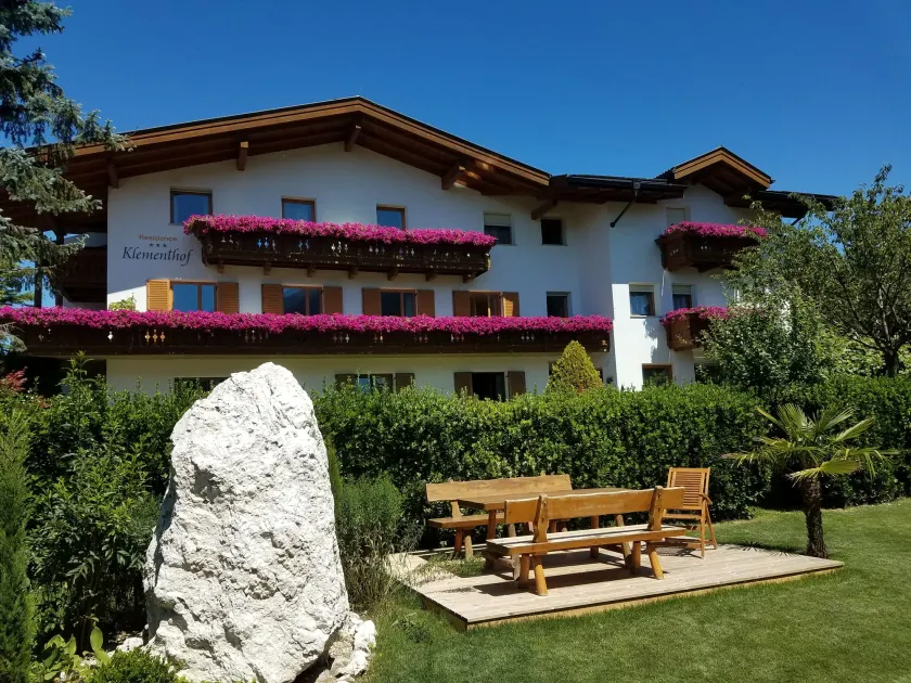 Appartement \"Klementhof App Nr 1\" avec vue sur les montagnes, piscine, Wi-Fi, balcon et jardin - Image 1