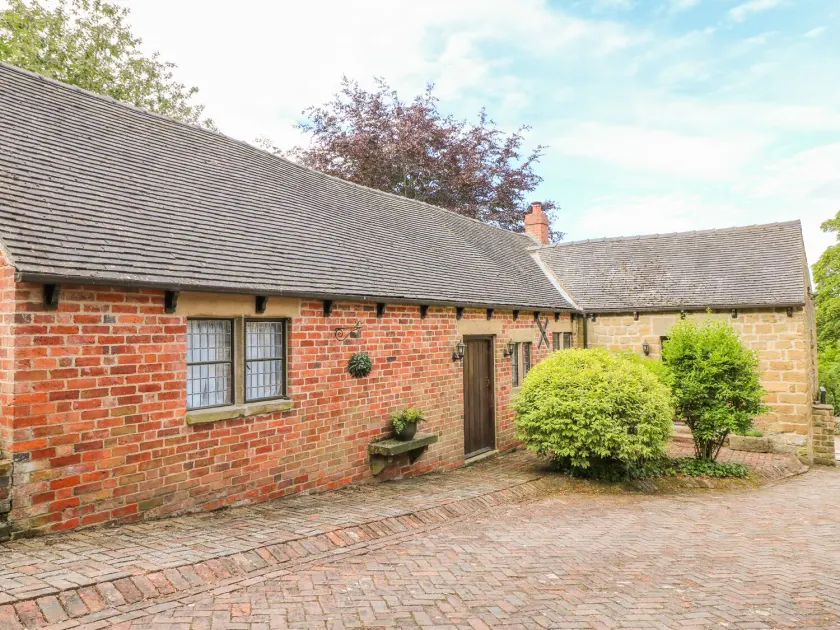 Woodland Lodge - Image 1