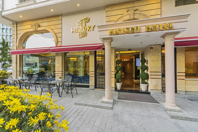 History Hotel - Image 1