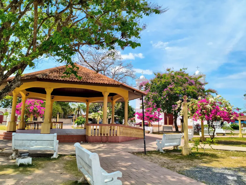 Hotel Las Catalinas Antón - Image 1