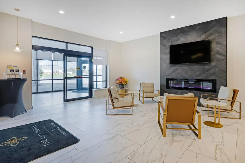 The Lux Hotel & Conference Center, an Ascend Collection Hotel - Image 1