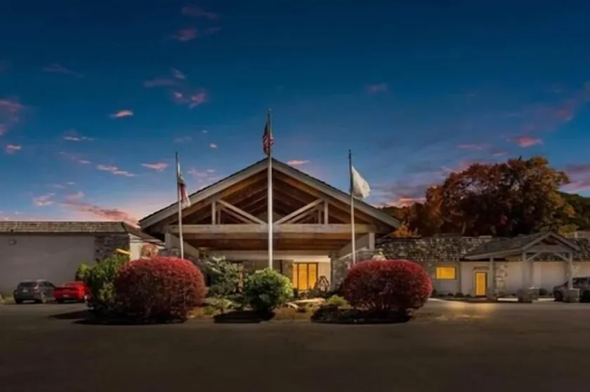 The Lodge at Banner Elk - Image 1