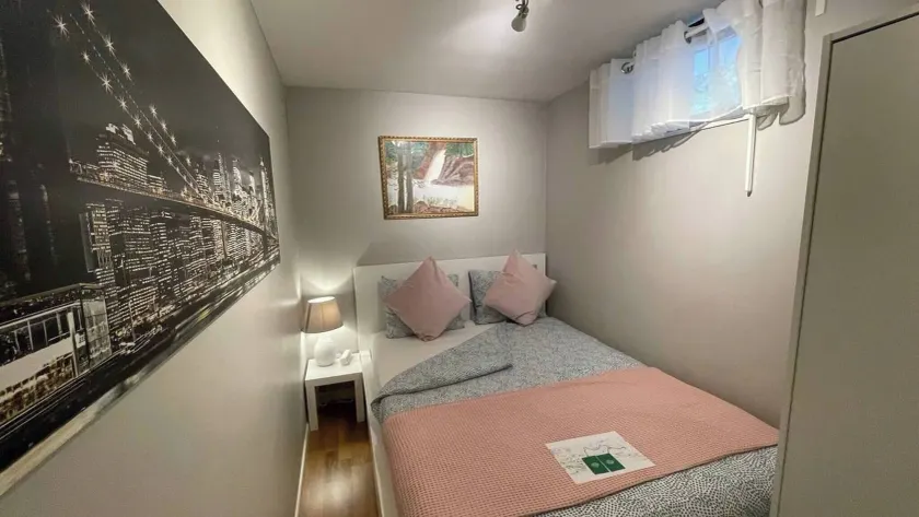 Room-bed & Breakfast in Stockholm - Image 1