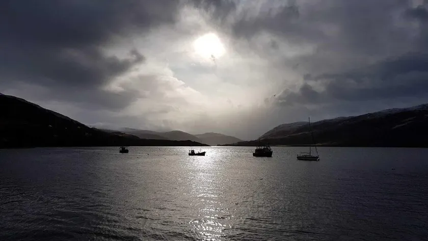 Lochview Guest House - Image 1