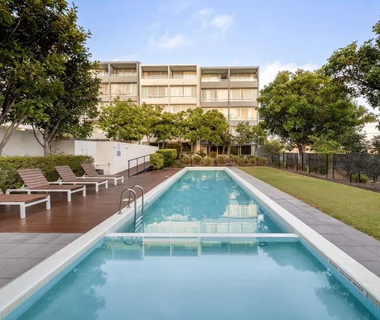 Oaks Nelson Bay Lure Suites - Image 1