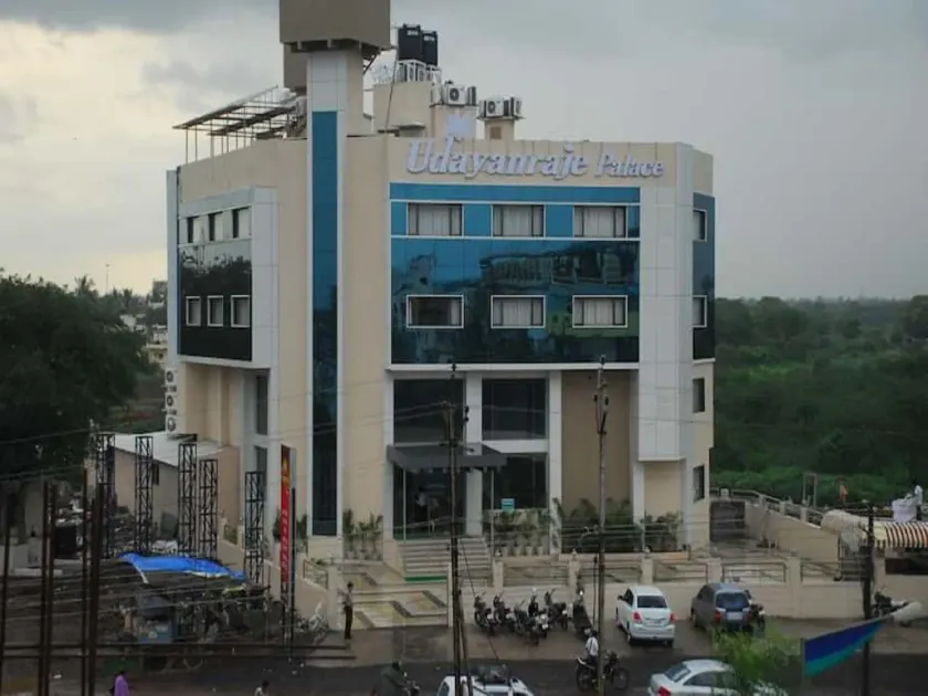 Hotel Udayanraje Palace - Image 1