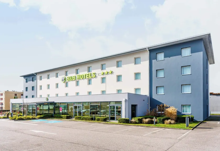 B&B HOTEL Saint-Avold Nord - Image 1