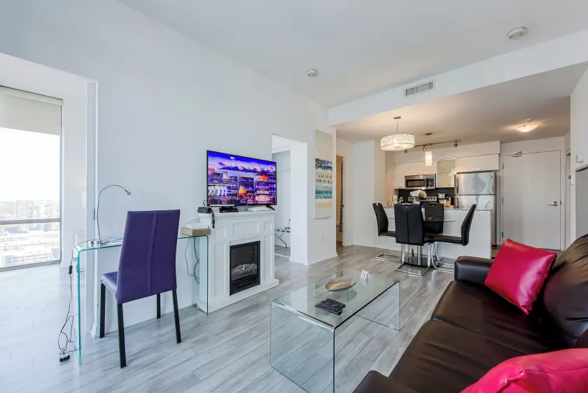 44th Floor, Panoramic Views, Bay Corridor Downtown Toronto Condo - Image 1
