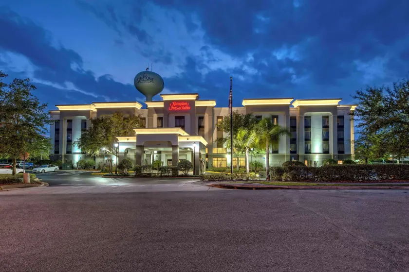 Hampton Inn & Suites Clermont - Image 1