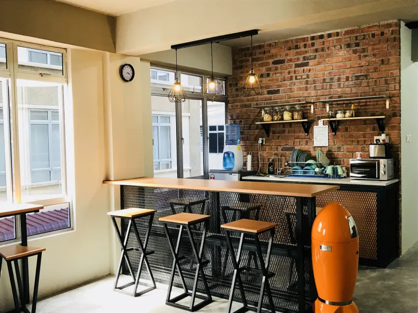 The Good Travelers Hostel - KL Airport - Image 1