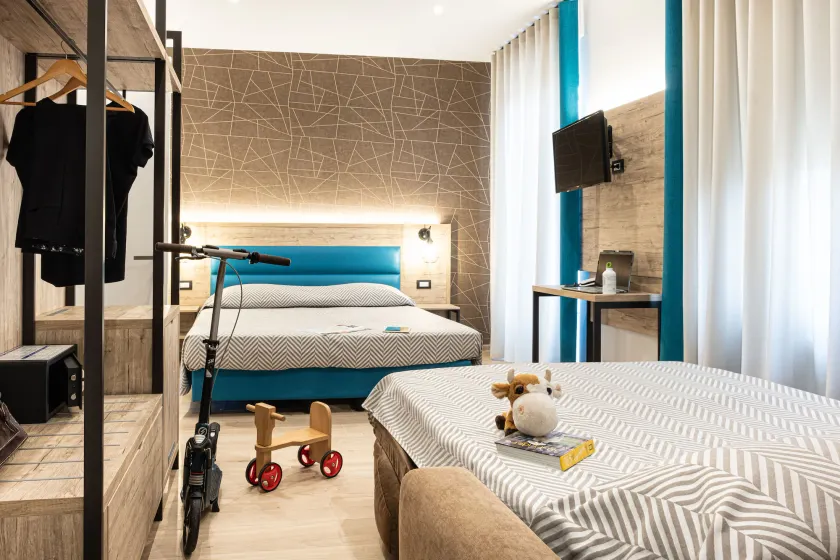 Cuneo Hotel - Image 1