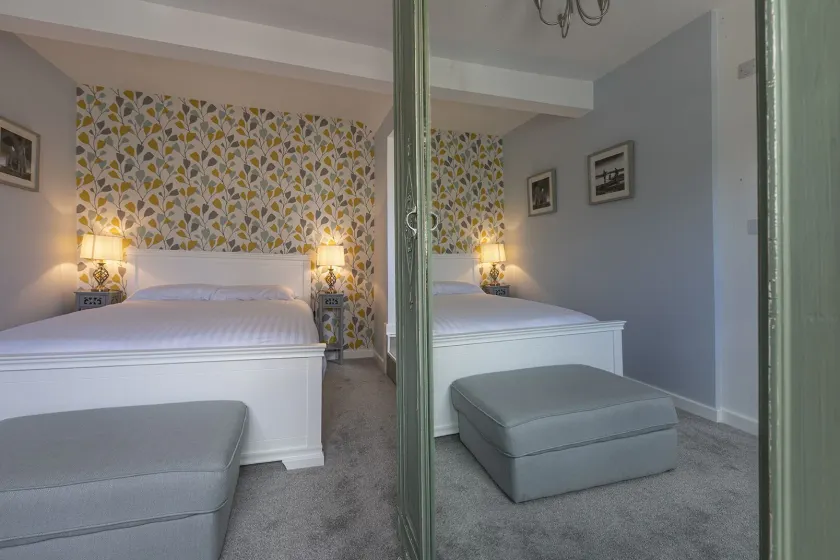 The Sleep-Inn Hare B&B - Image 1