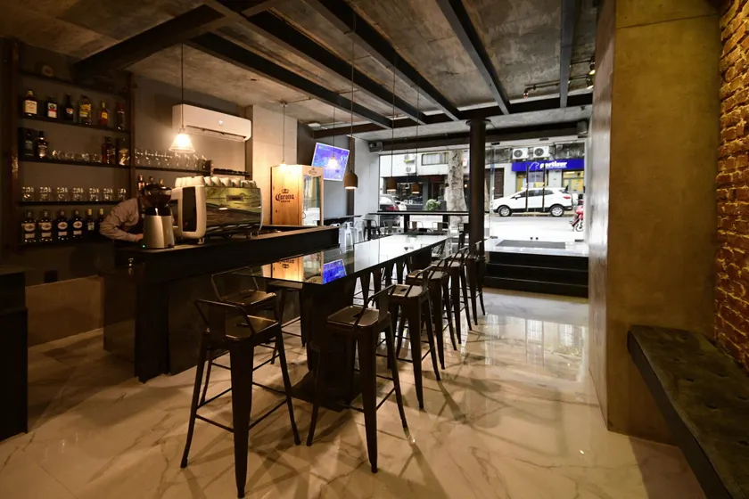 Quijano Hotel - Aparts & Suites - Image 1