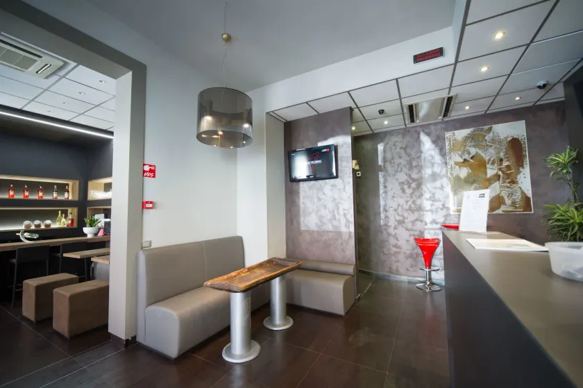 Hotel Aaron - Image 1