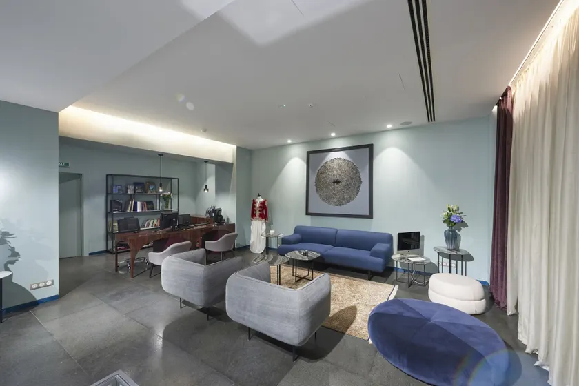 M Suite Hotel - Image 1