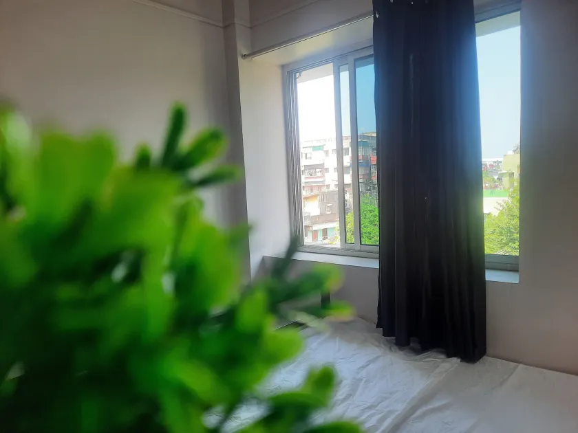 Little While Elitz - Room