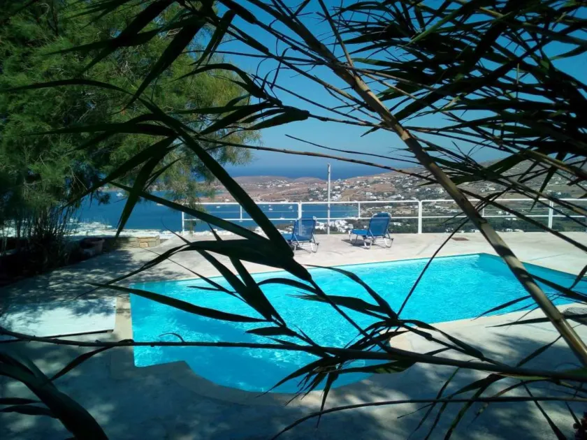 Semi-detached house on the heights of Parikia - Exceptional view of the Cyclades - Image 1