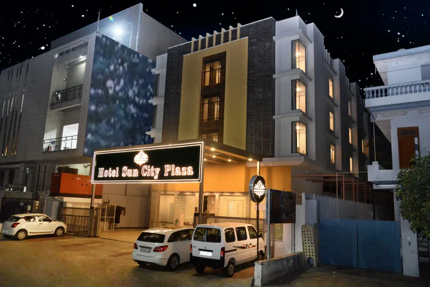 Hotel Suncity Plaza, Sitapura, Jaipur - Image 1