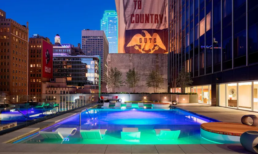 Hilton Garden Inn Downtown Dallas - Image 1