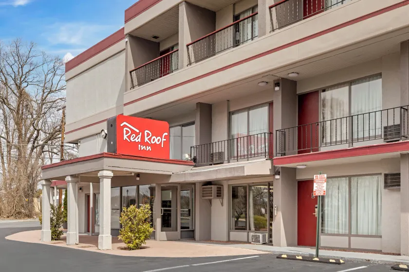 Red Roof Inn Stroudsburg - Image 1