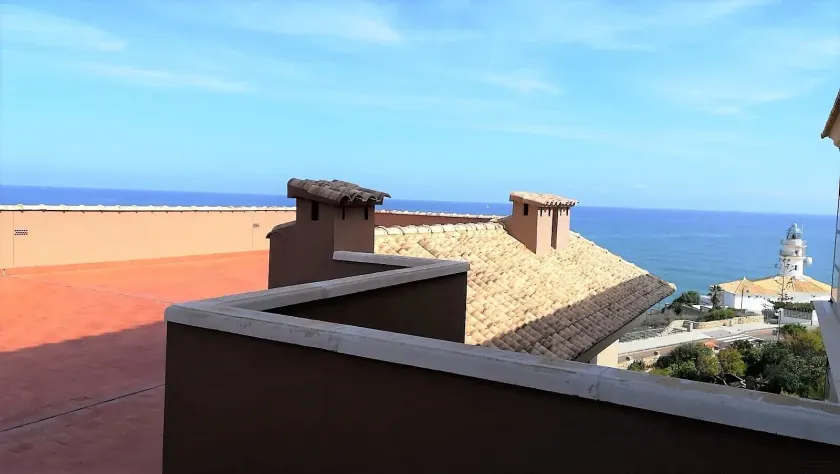 Aparthotel El Faro - Image 1