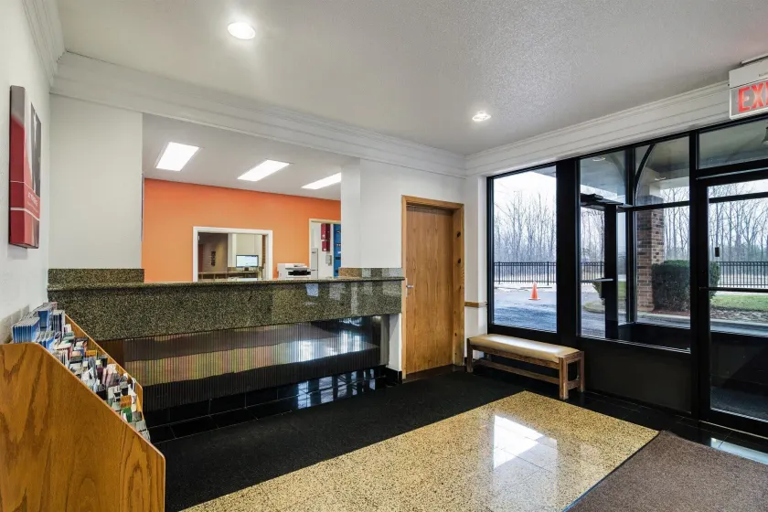 Motel 6-Libertyville, IL - Image 1
