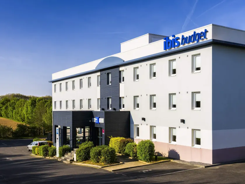 ibis budget Rennes Route de Saint Malo ex Etap Hôtel - Image 1