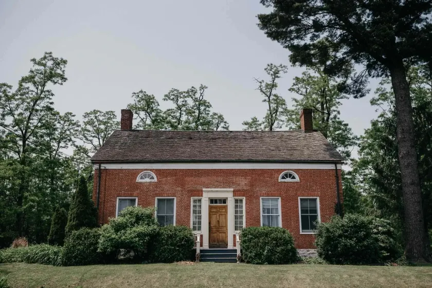 Elmrock Inn - Image 1