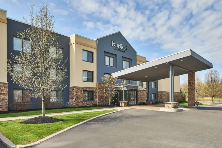 Fairfield Inn by Marriott Rochester East - Image 1