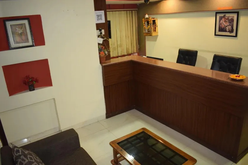 Hotel Royal Stay, Pakwan Sg Highway - Lobby