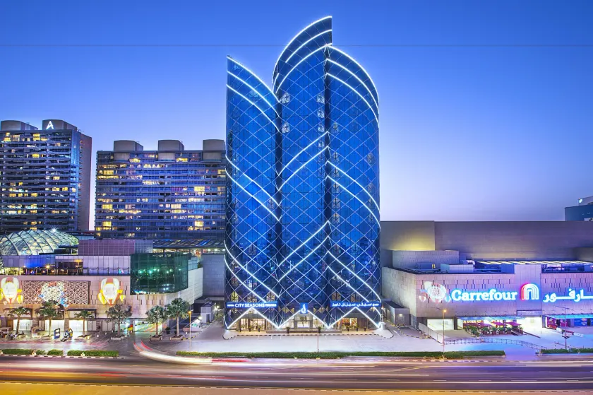 City Seasons Towers Hotel Bur Dubai - Image 1