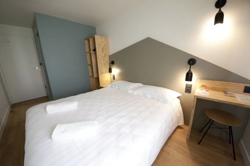Brit Hotel Essentiel Arverne - Clermont-Ferrand Sud - Image 1