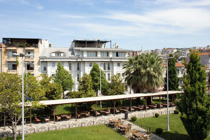 Recital Park Hotel - Image 1