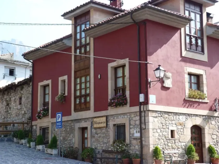 Hotel Mestas - Image 1