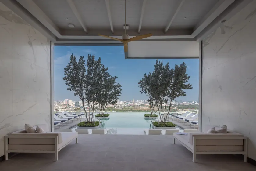 Eastin Grand Hotel Phayathai - Image 1