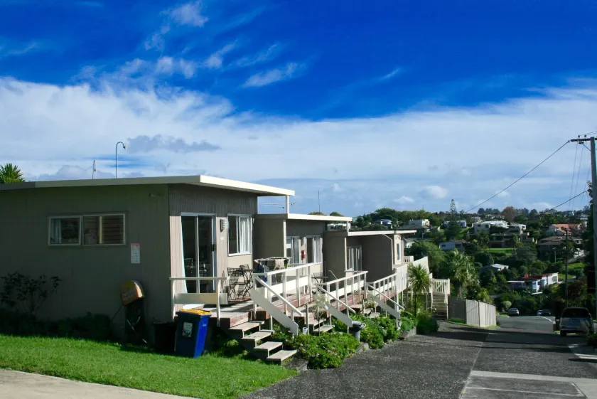 Sea Vista Apartments - Image 1