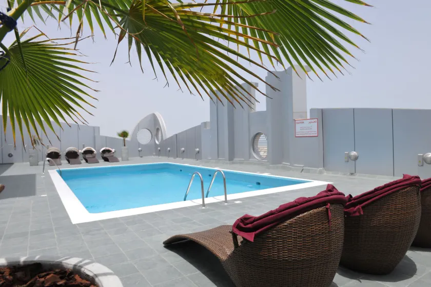 Al Raya Suites - Image 1