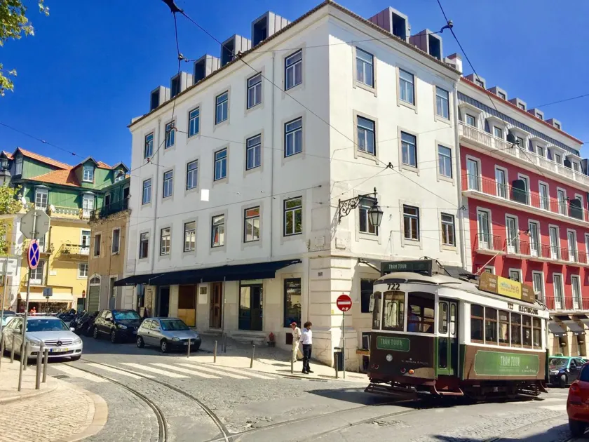 Chiado Arty Flats - Image 1