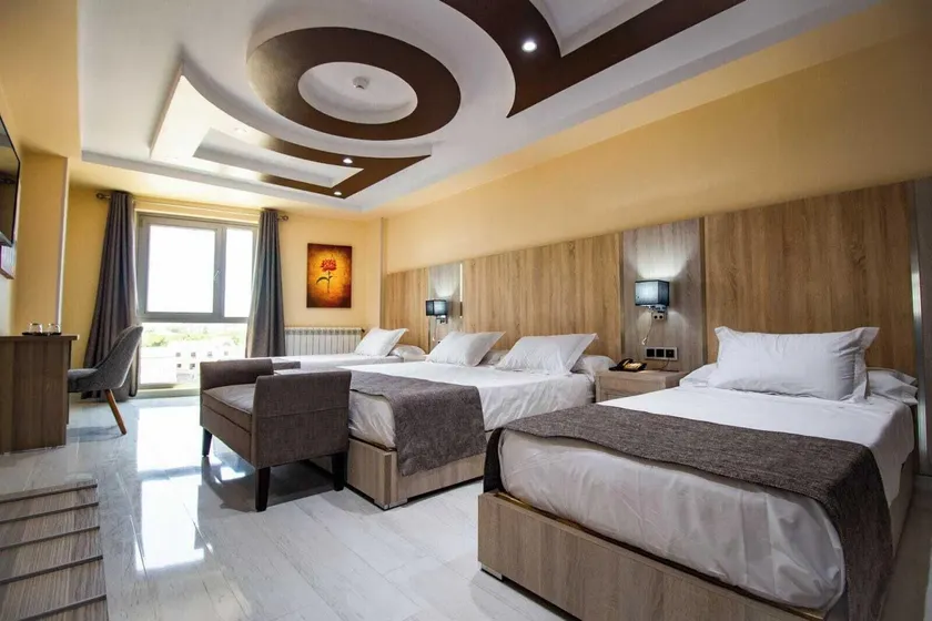 Hôtel Zinou zm - Image 1