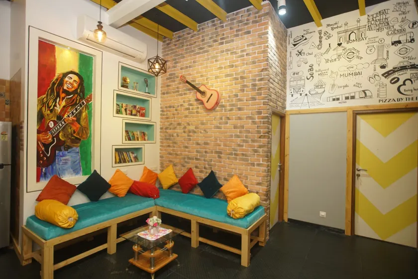 Mumbai Staytion Dorm- A Backpackers Hostel - Image 1