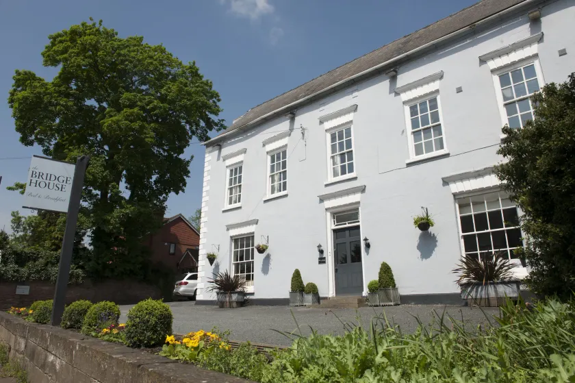 The Bridge House - Image 1