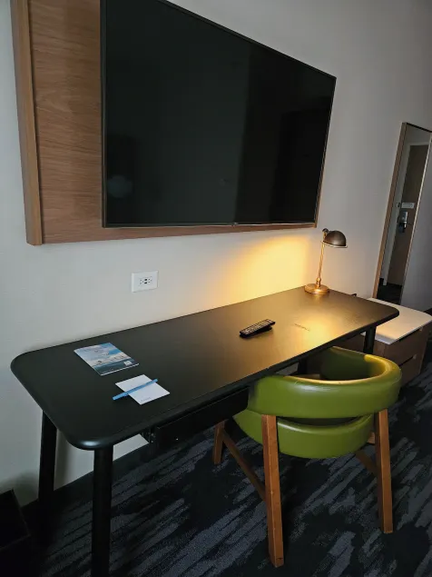 Fairfield Inn & Suites by Marriott Athens - Image 1