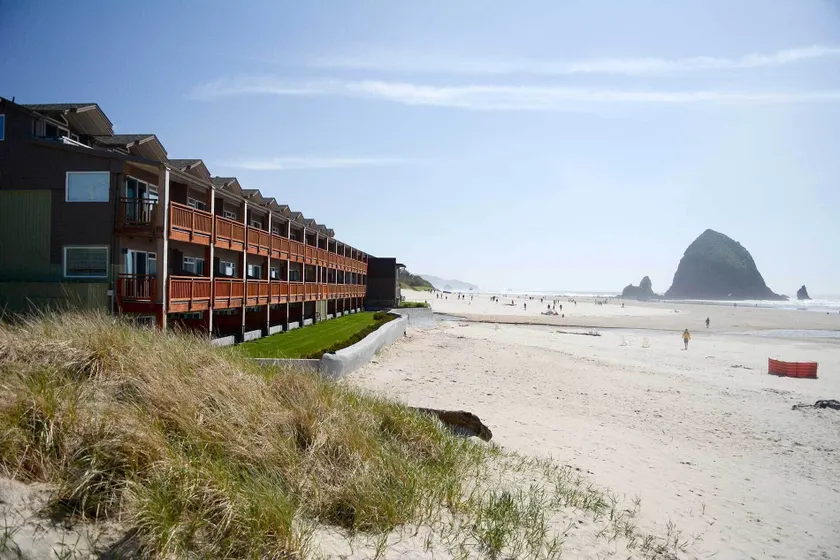 Surfsand Resort - Image 1
