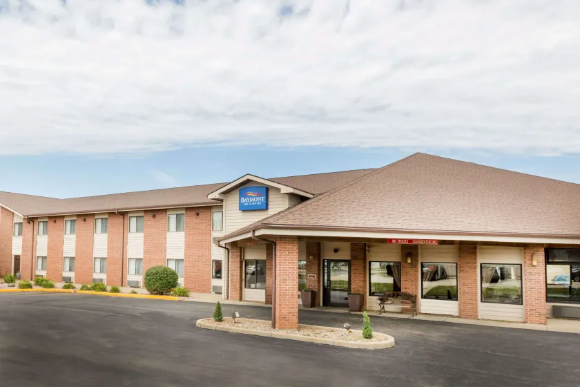 Baymont by Wyndham LeMars - Image 1