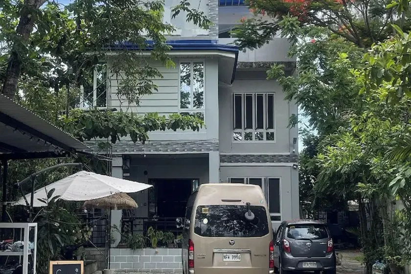 Villa Teresa Esperanza Tourist Inn - Image 1