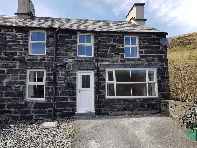 Yr Hen Siop - 4 bed welsh cottage in Snowdonia - Image 1