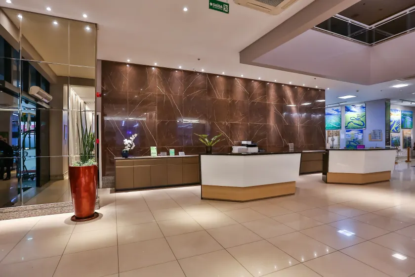 Quality Hotel Manaus - Image 1
